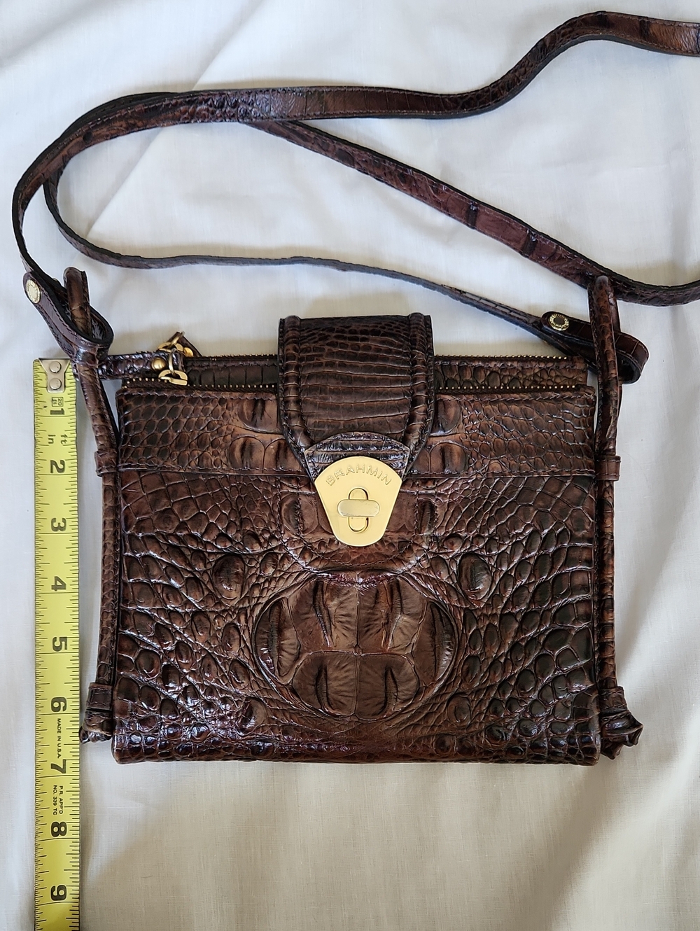 Brahmin "Mojito" Pecan Brown Croc-Embossed Leather Crossbody with Gold Hardware - Picture 10 of 10